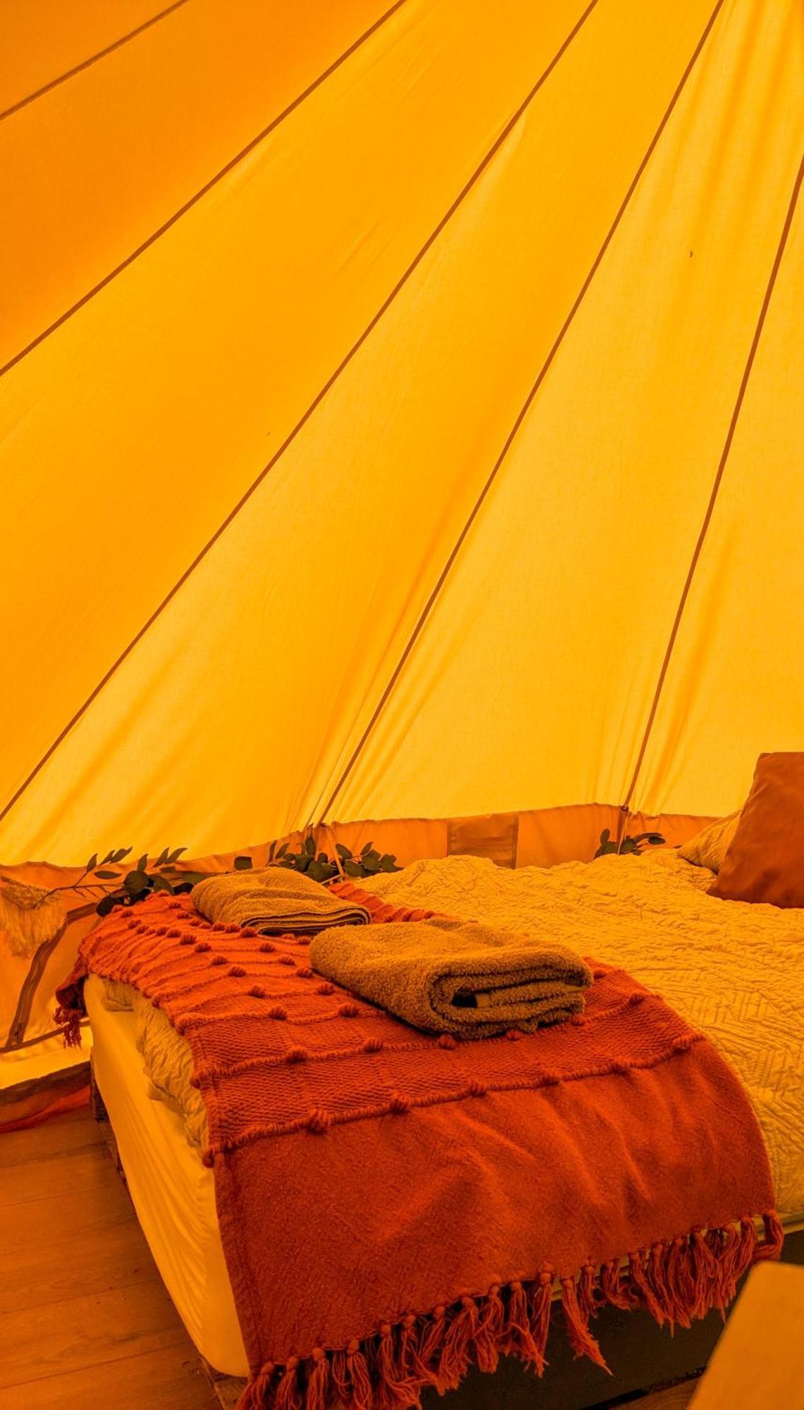 Immaculate Bell Tent Retreat North Devon บิดีฟอร์ด ภายนอก รูปภาพ